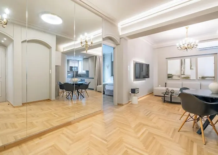 Urban Elegance In Kolonaki