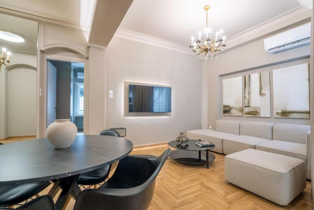 Urban Elegance In Kolonaki Athens