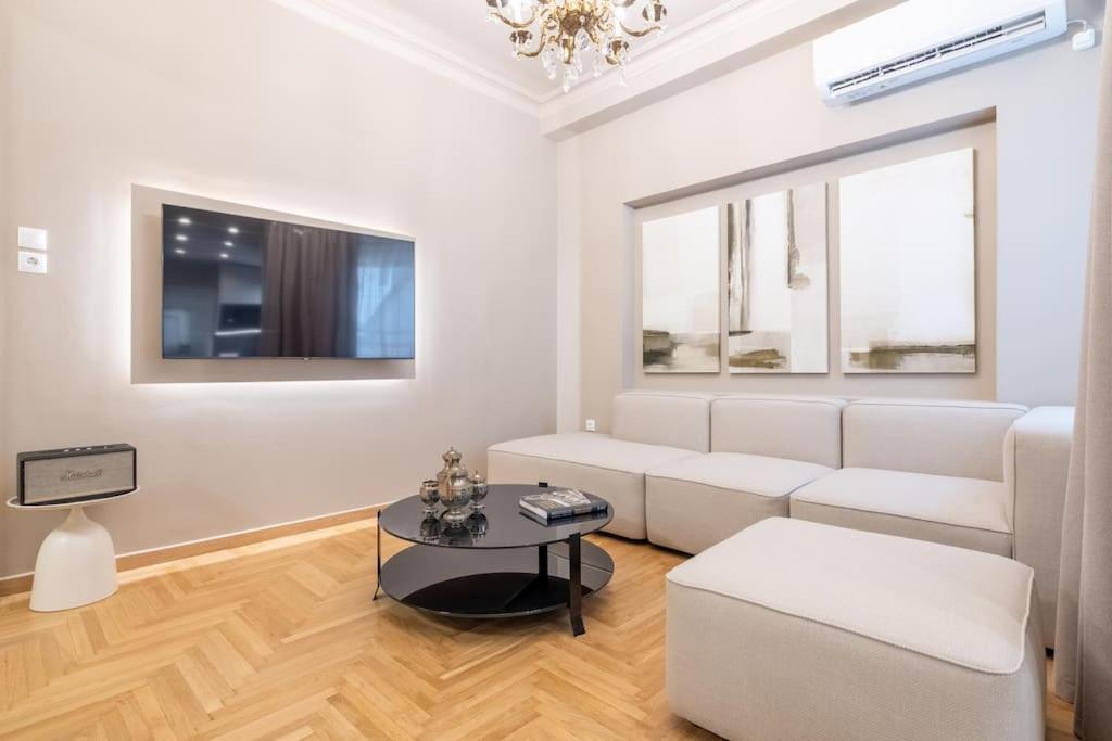 Urban Elegance In Kolonaki