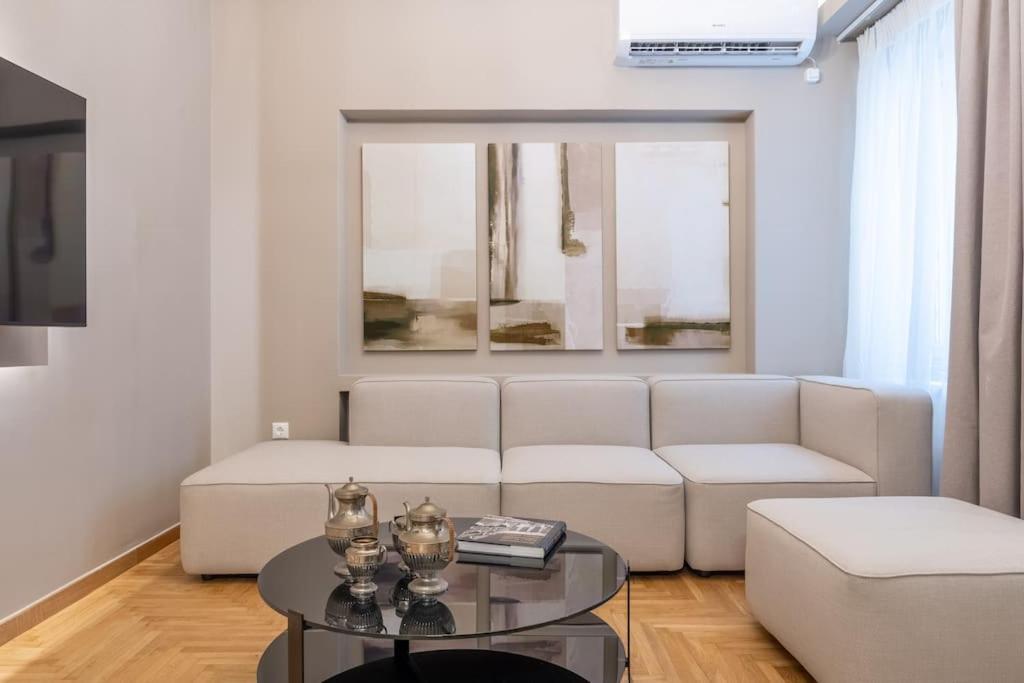 Urban Elegance In Kolonaki