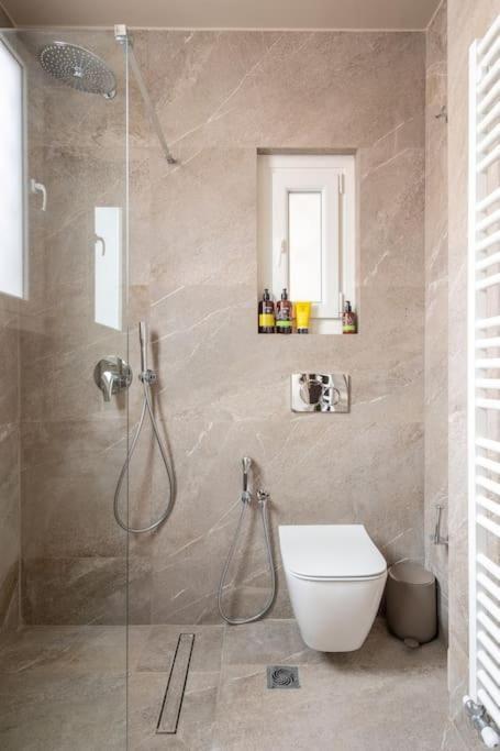 Urban Elegance In Kolonaki * Athene